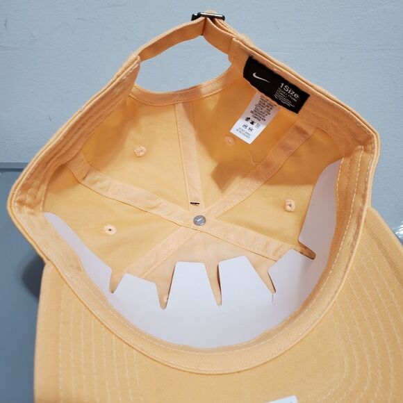 Nike x Sportswear Heritage86 Futura Peach Hat Cap Adult Unisex 1 Size 91… - Picture 5 of 9